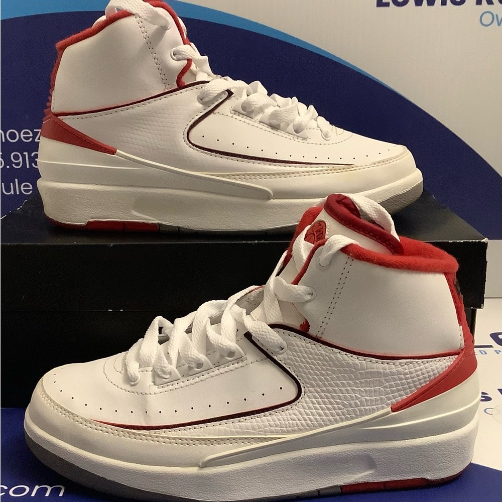 Air Jordan 2 White Red Kids Size 4.5y